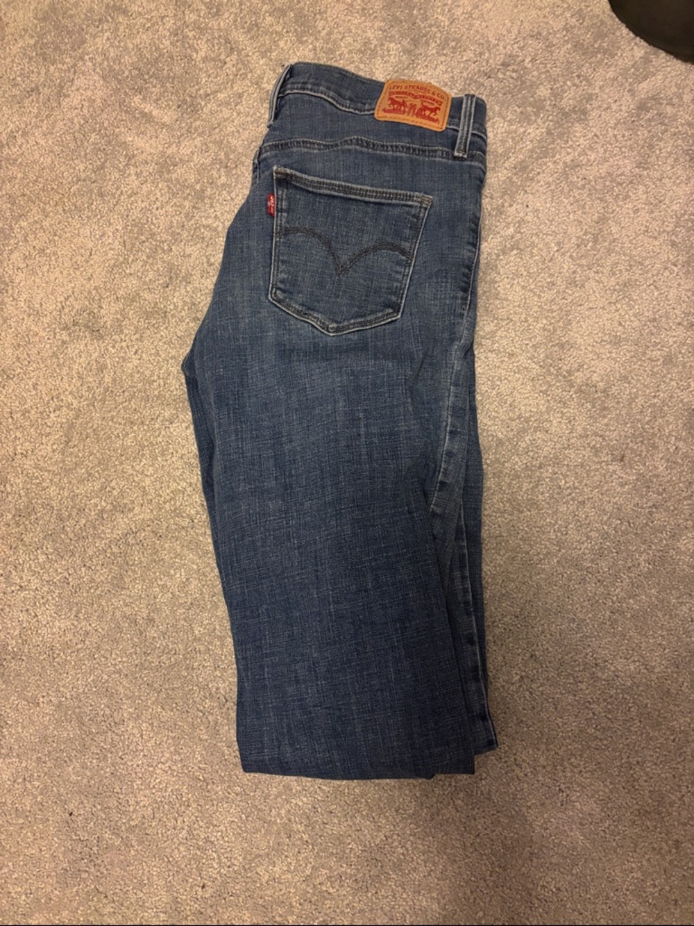 Levi's women's Dark Blue Straight-Leg Jeans